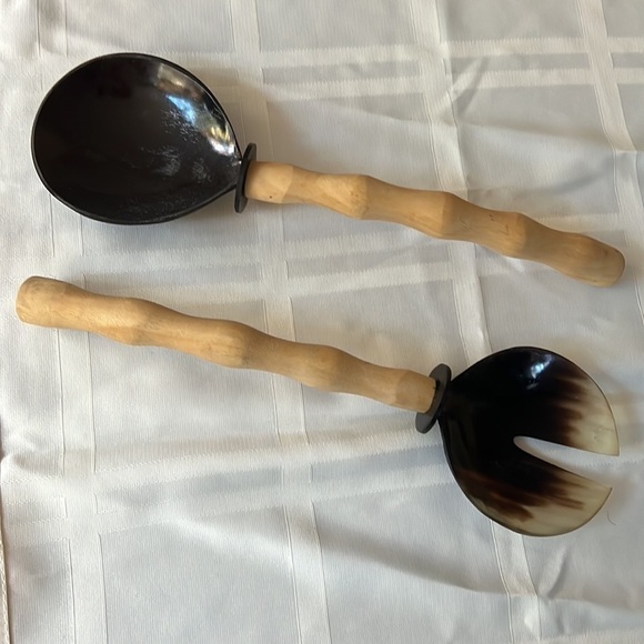 Pair of 11” Horn and Wood Serving Spoons - Picture 5 of 5